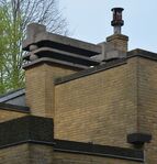 De bijzondere schoorsteenpartij met dubbele bol.
              <br/>
              Richard Keijzer, 2014-04-02